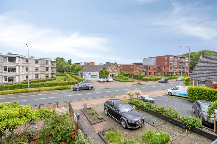 Photo 37 of Stationsweg 67