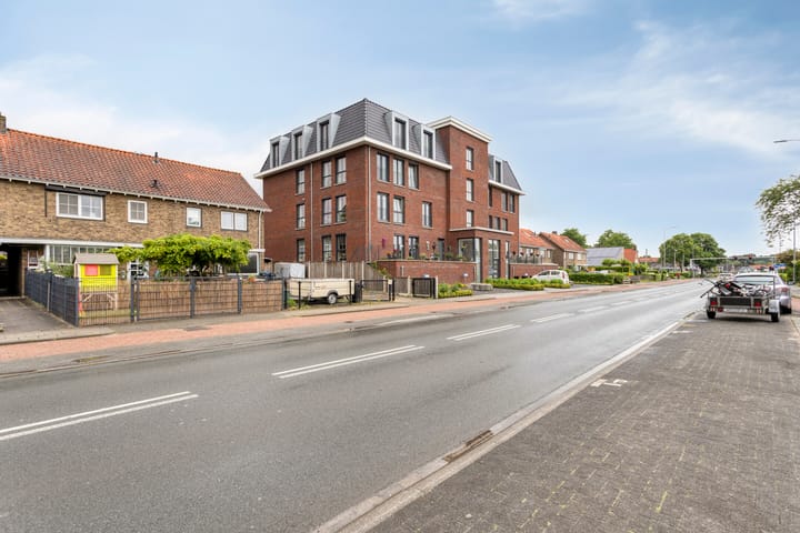 Photo 43 of Stationsweg 67