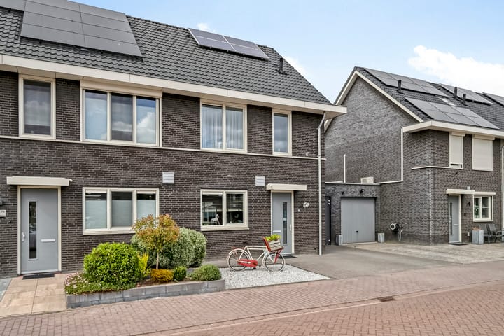 Foto 39 van Maximalaan 74