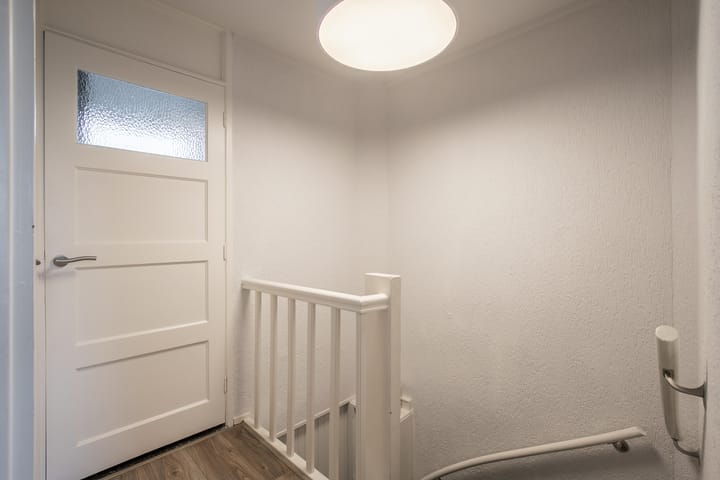 Photo 12 of Prins Hendrikstraat 97