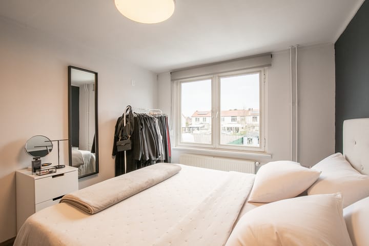 Photo 14 of Prins Hendrikstraat 97