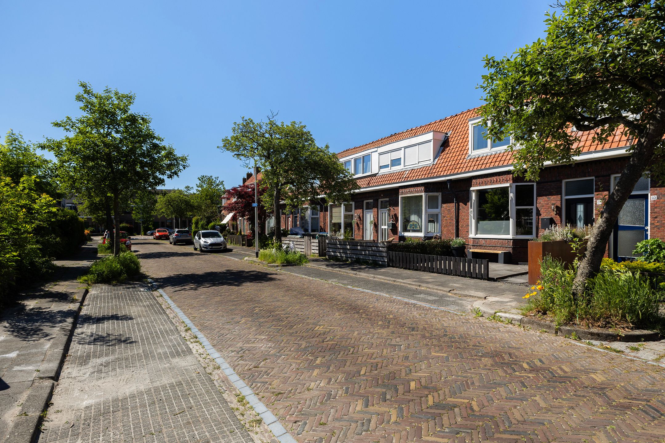 Foto 42 van Leliestraat 21