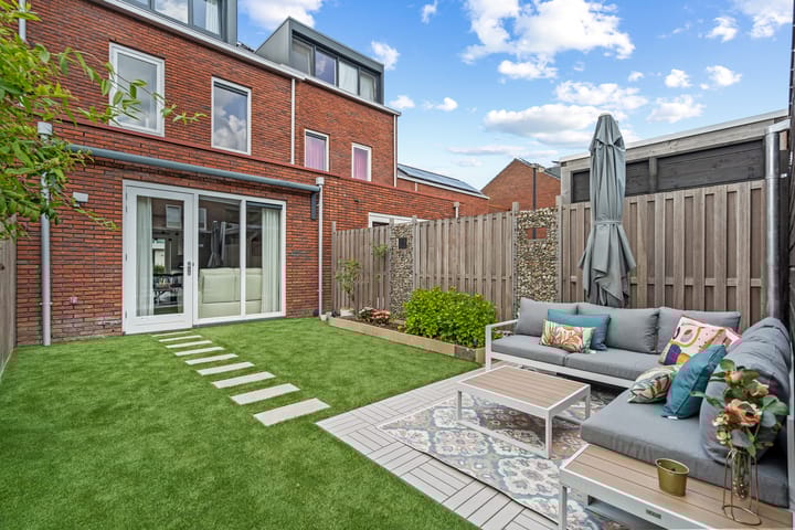 Foto 3 van Van Ravesteijnstraat 7