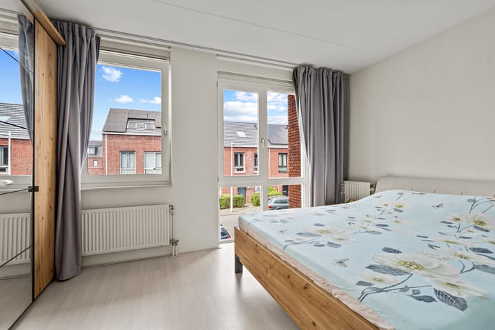 Foto 16 van Van Ravesteijnstraat 7