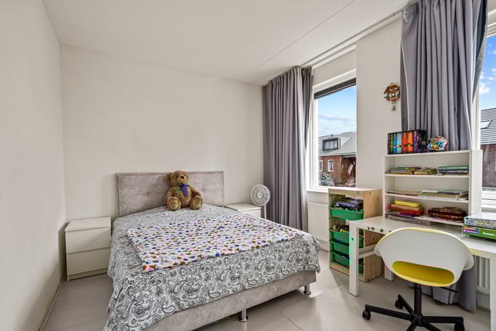 Foto 19 van Van Ravesteijnstraat 7