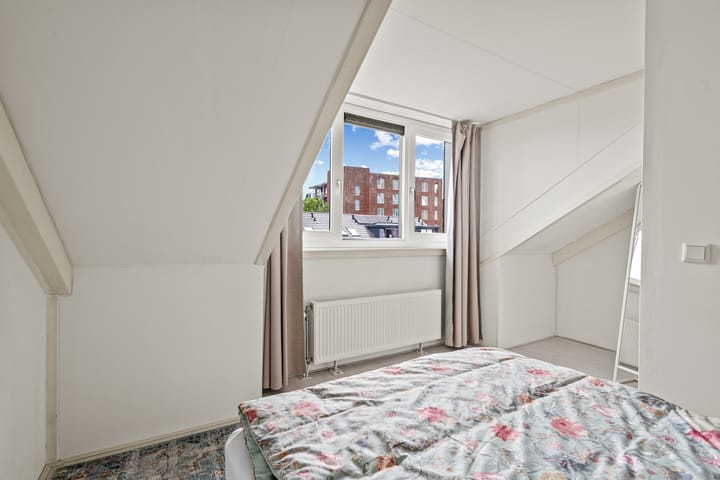 Foto 23 van Van Ravesteijnstraat 7