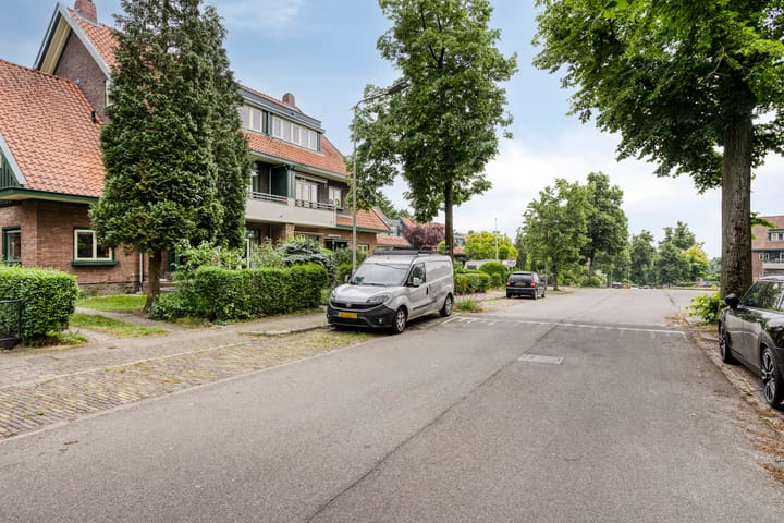 Foto 29 van Passavantlaan 36