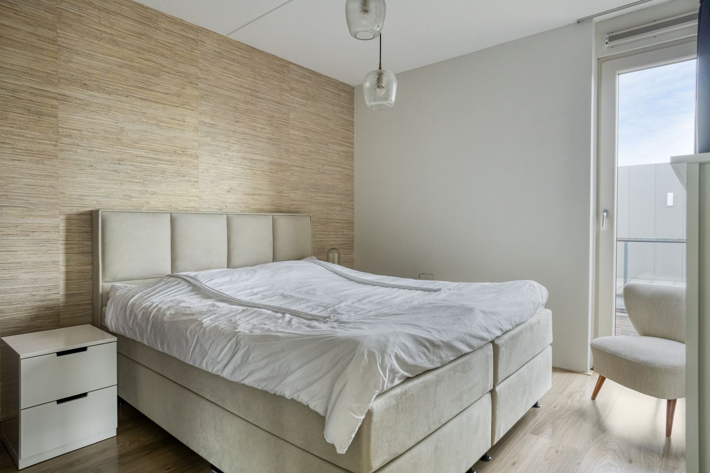 Photo 19 of Kamperfoeliestraat 14-B