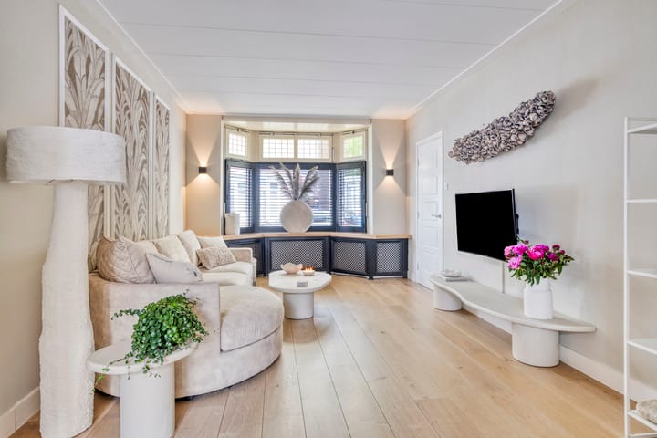 Foto 2 van Van Riebeekstraat 64