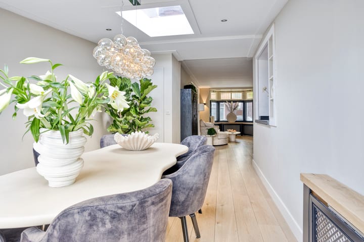 Foto 14 van Van Riebeekstraat 64