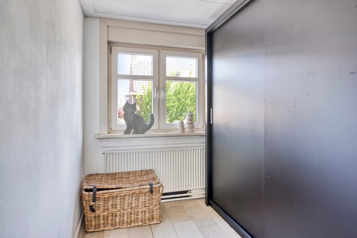 Foto 27 van Van Riebeekstraat 64