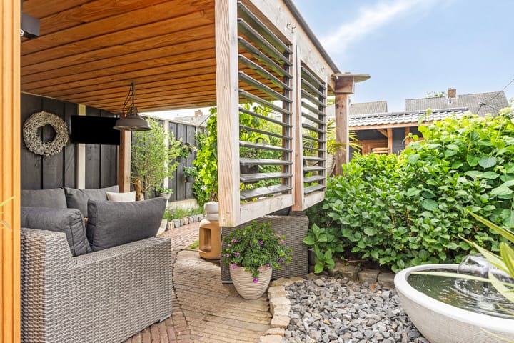 Foto 30 van Van Riebeekstraat 64