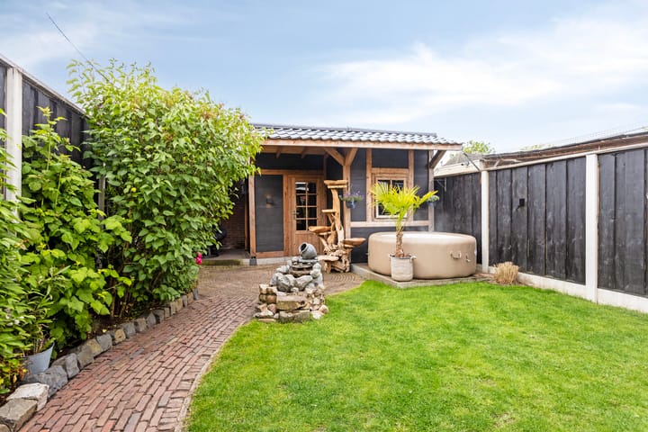 Foto 34 van Van Riebeekstraat 64