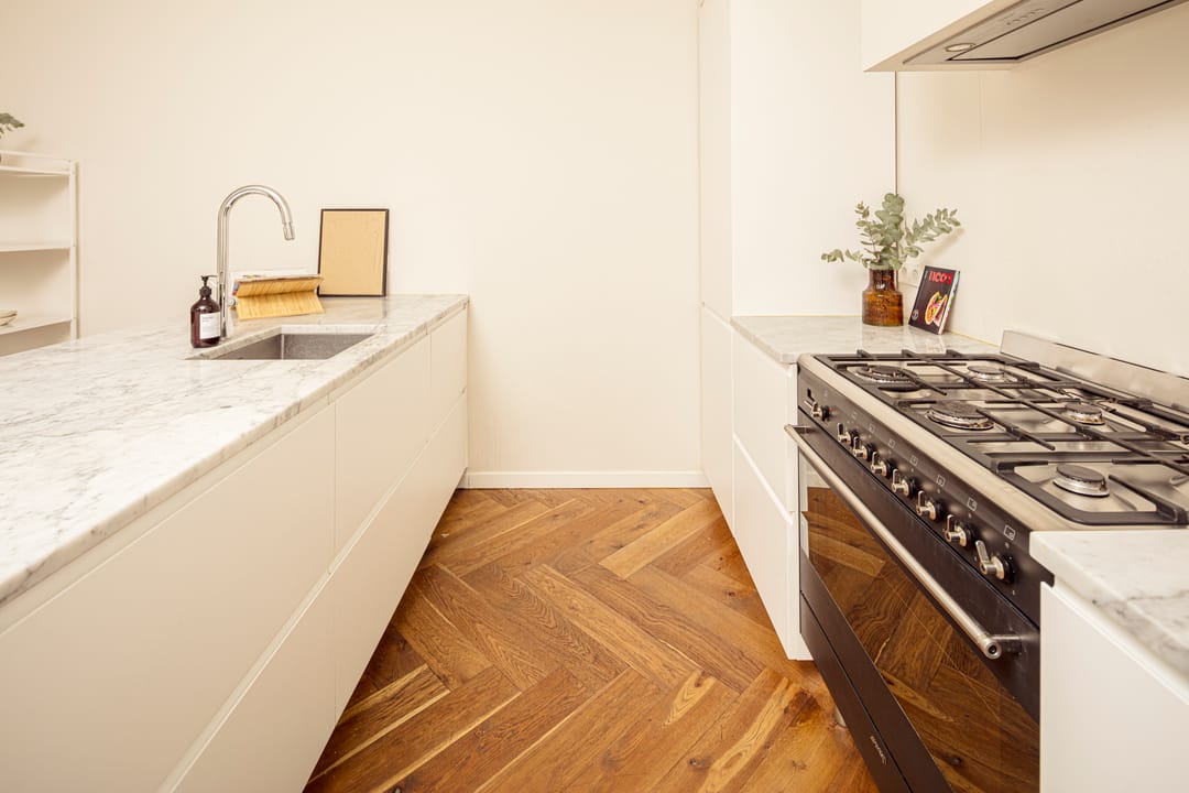 Photo 8 of Van Tuyll van Serooskerkenplein 36-1