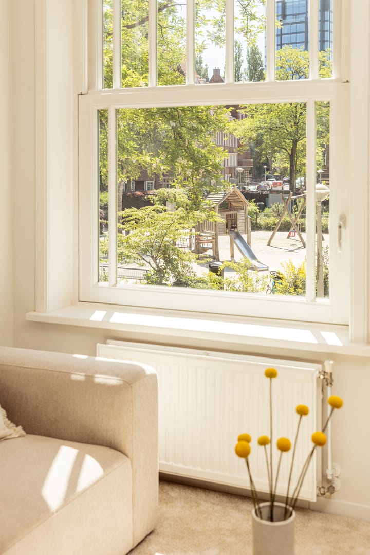 Foto 9 van Van Tuyll van Serooskerkenplein 36-1