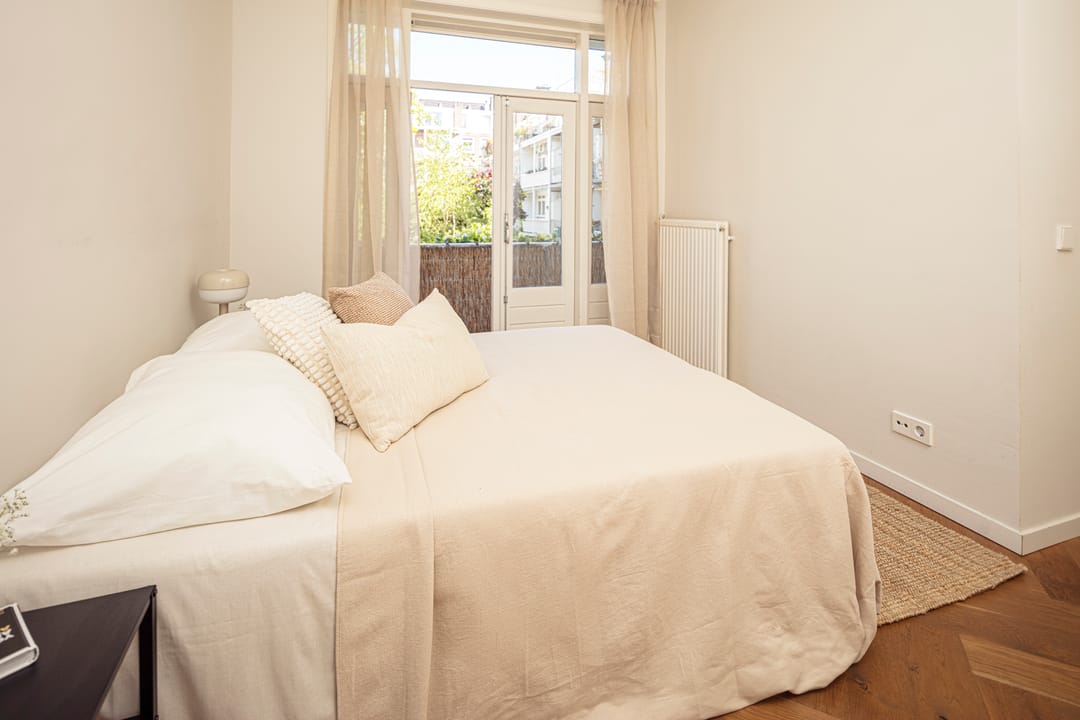 Photo 23 of Van Tuyll van Serooskerkenplein 36-1