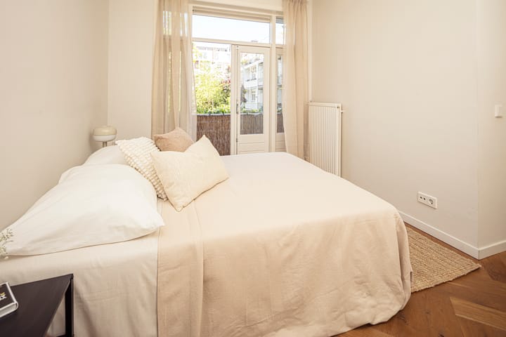 Foto 23 van Van Tuyll van Serooskerkenplein 36-1