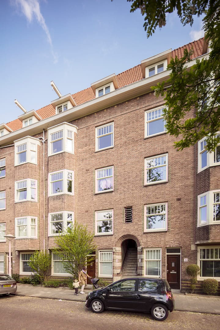 Foto 32 van Van Tuyll van Serooskerkenplein 36-1