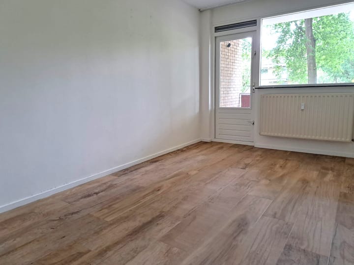 Photo 23 of Malvert 6839