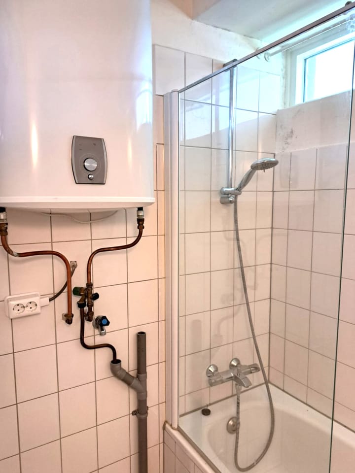 Photo 30 of Malvert 6839