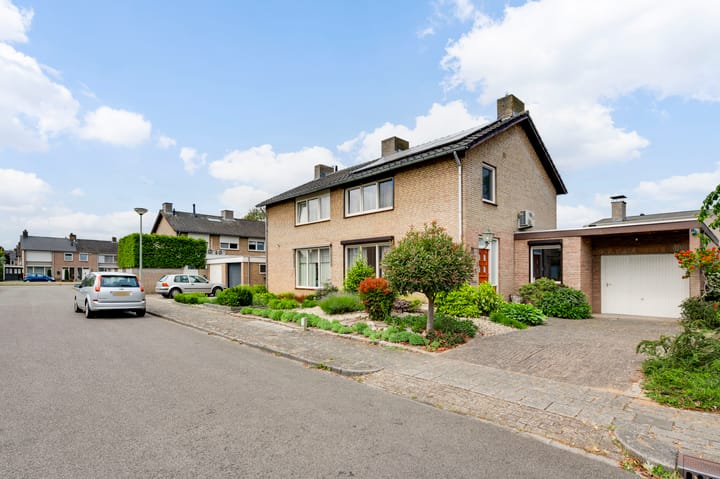 Foto 38 van Graaf Janstraat 3