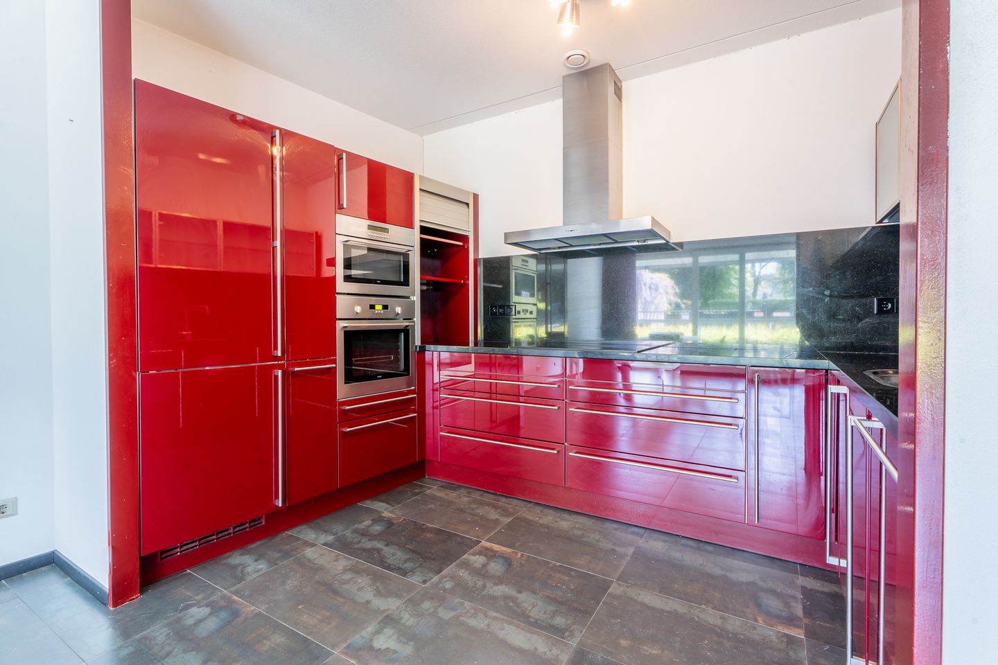 Foto 10 van Stationsstraat 24-04