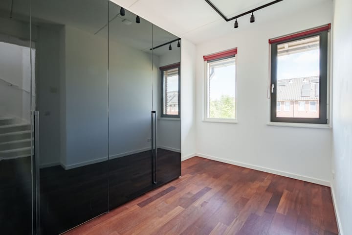 Foto 17 van Jan Jordensstraat 29