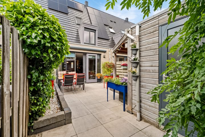 Foto 28 van Straat van Corsica 38