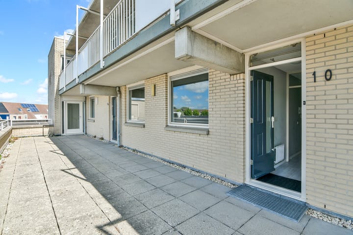 Foto 1 van Muiderbos 10