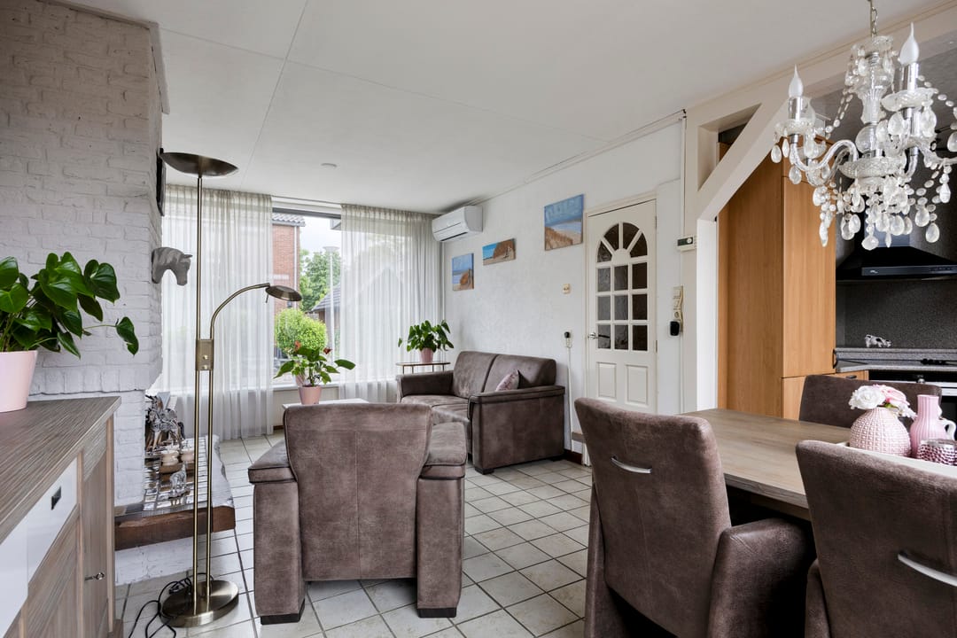 Foto 8 van Warmoeziershof 52