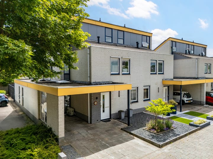 Foto 1 van Revelmanstraat 10