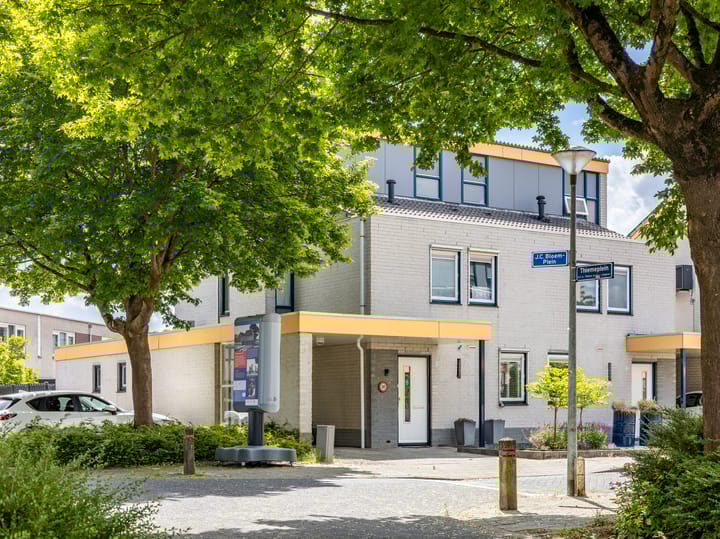 Foto 32 van Revelmanstraat 10