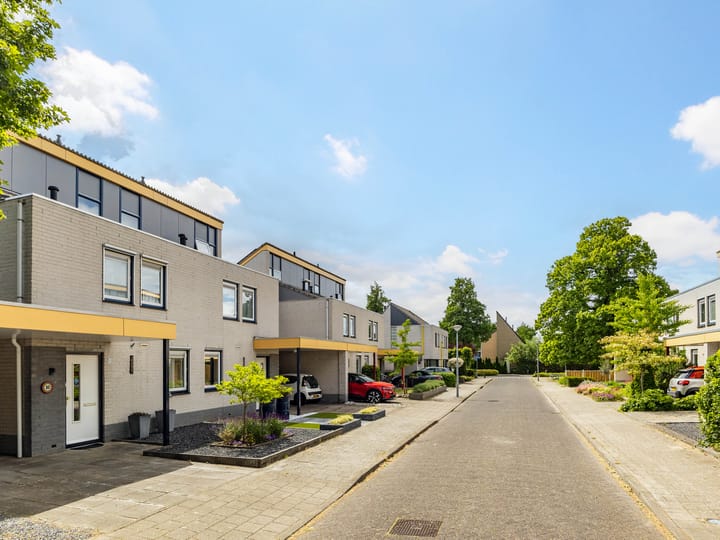 Foto 33 van Revelmanstraat 10