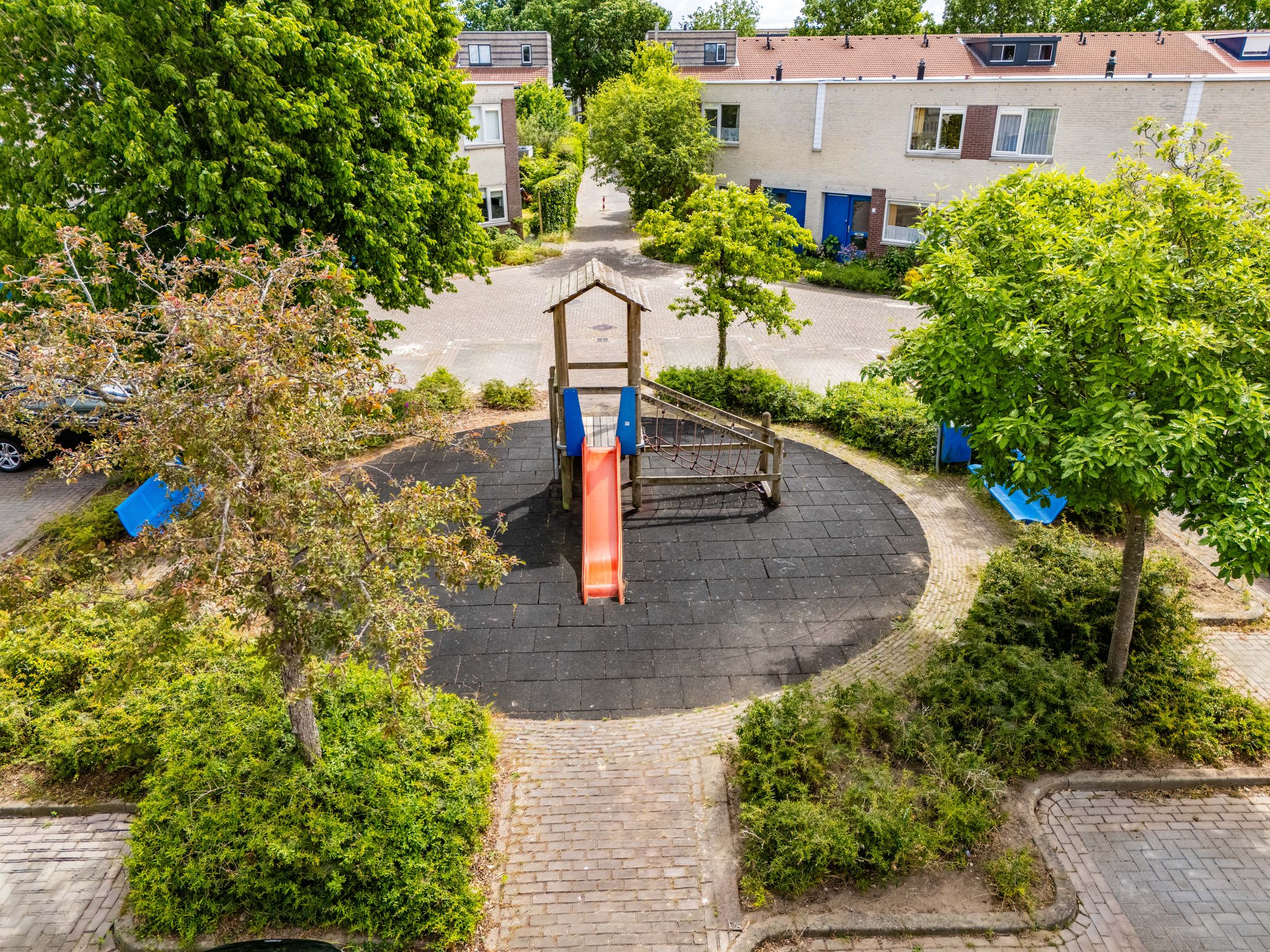 Photo 36 of Revelmanstraat 10