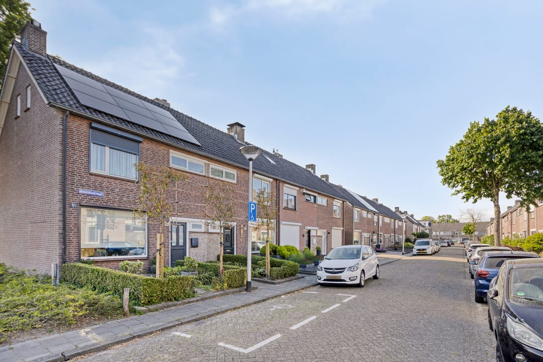 Photo 2 of Berkehoutstraat 3