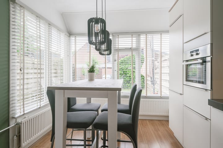 Photo 16 of Schaepmanstraat 48