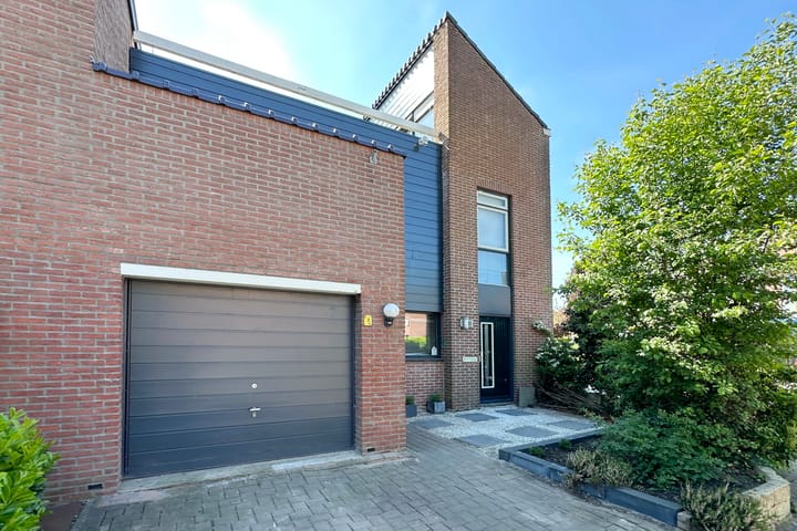 Heuvelhof 13