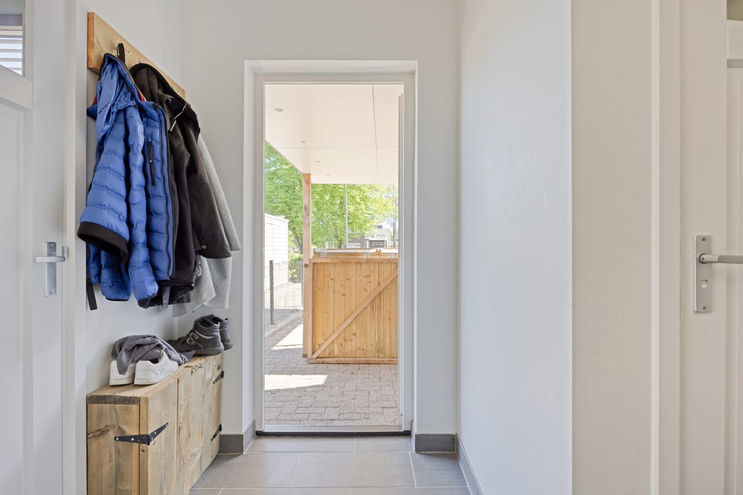 Photo 16 of Kanaal Zuid 42