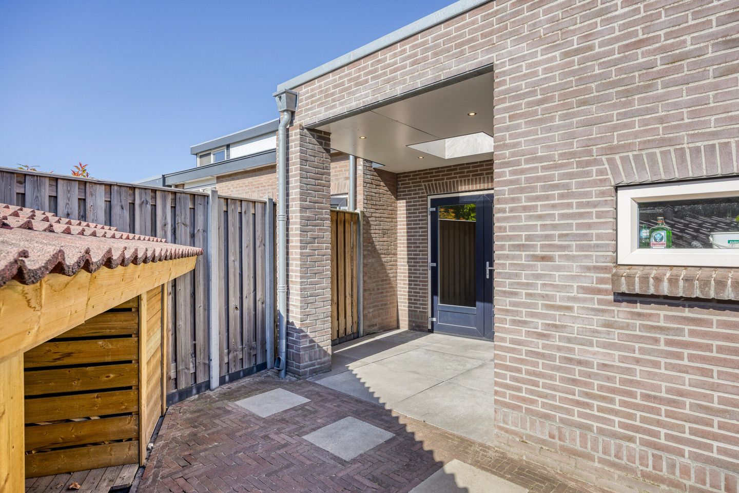 Photo 35 of Kanaal Zuid 42