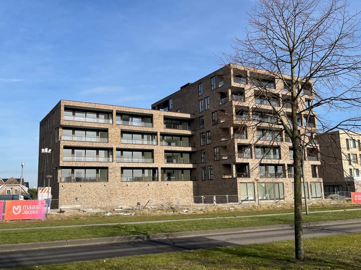 Photo 3 of Beemdkroon 114