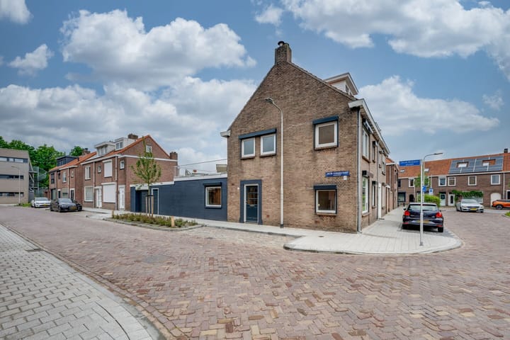 Foto 6 van Jacob Romansstraat 1