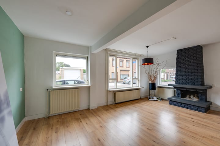 Foto 13 van Jacob Romansstraat 1