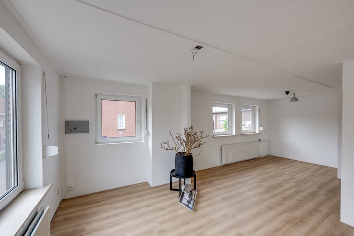 Foto 30 van Jacob Romansstraat 1