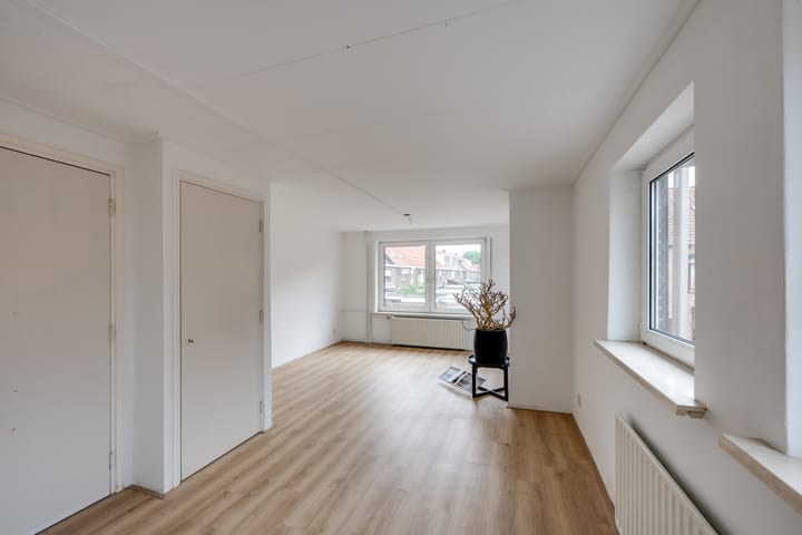 Foto 31 van Jacob Romansstraat 1