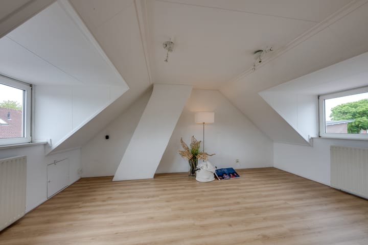 Foto 38 van Jacob Romansstraat 1