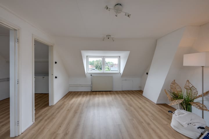 Foto 40 van Jacob Romansstraat 1