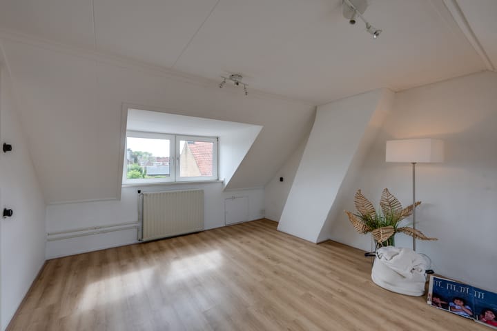 Foto 41 van Jacob Romansstraat 1