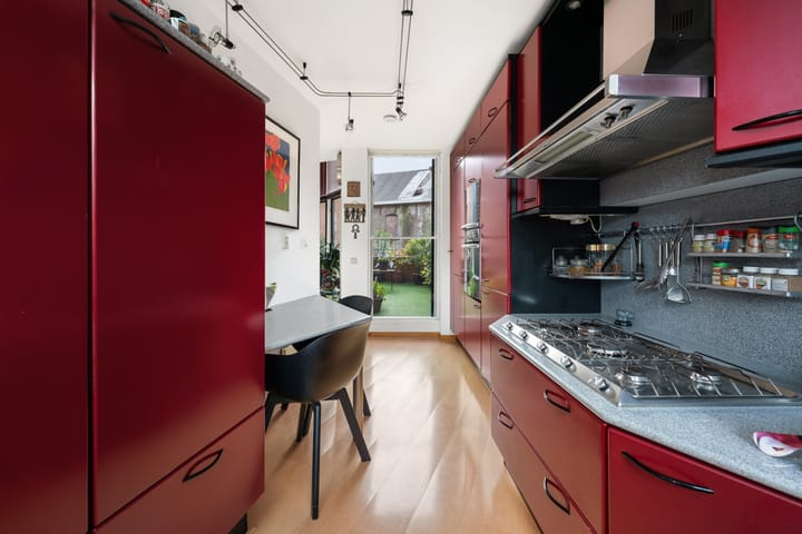 Photo 14 of Dirk Gerhardtstraat 21