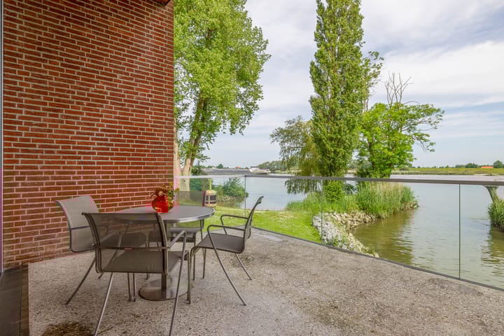 Photo 29 of Gelkenes 47-B