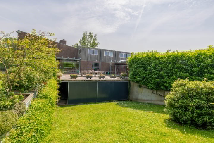 Photo 55 of Gelkenes 47-B